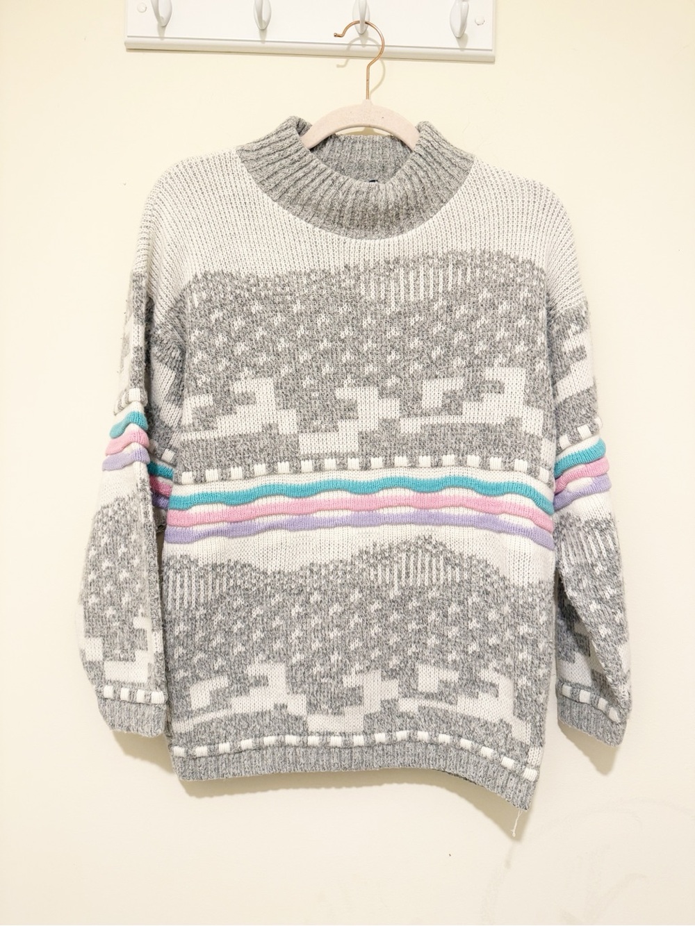1980s Vintage Gray Knit Turtleneck Sweater with Pastel Stripe Accents